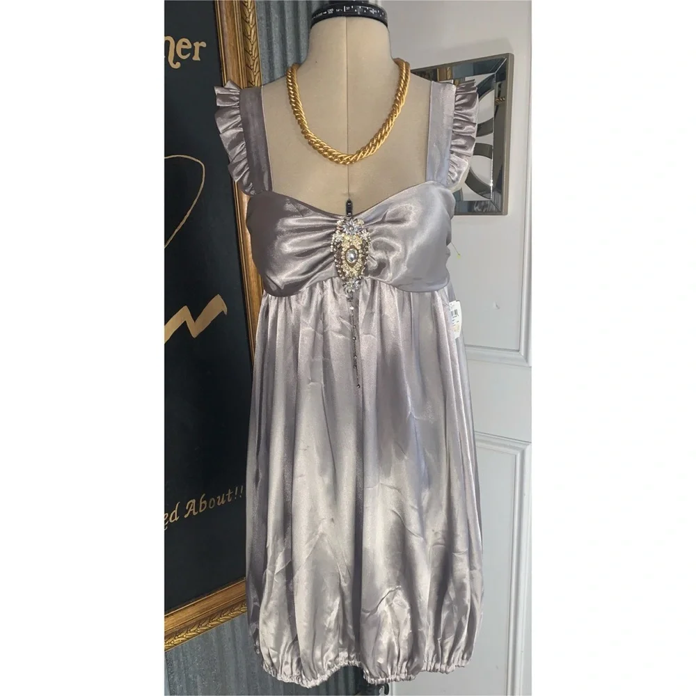 Windsor Dress - Picture 3 of 3